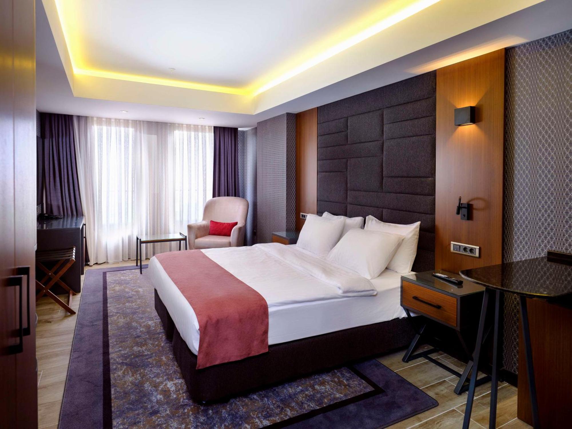 Nova Vista Deluxe & Suites A Member Of Radisson Individuals Eskisehir Exterior photo